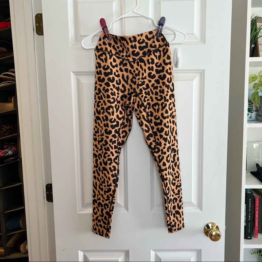 Balance Athletica (Vitality) king cheetah ascend leggings